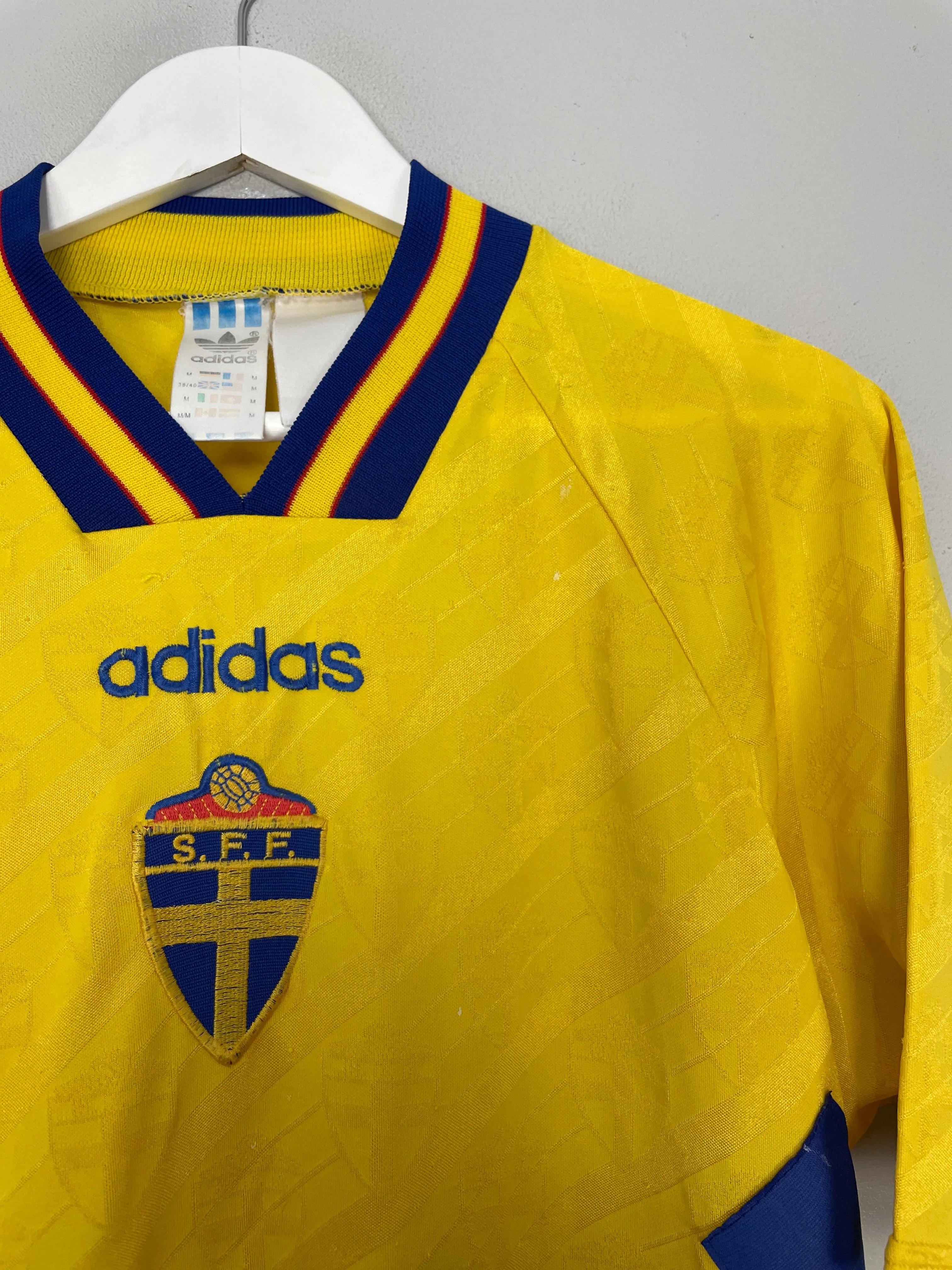 1994/96 SWEDEN HOME SHIRT (M) ADIDAS