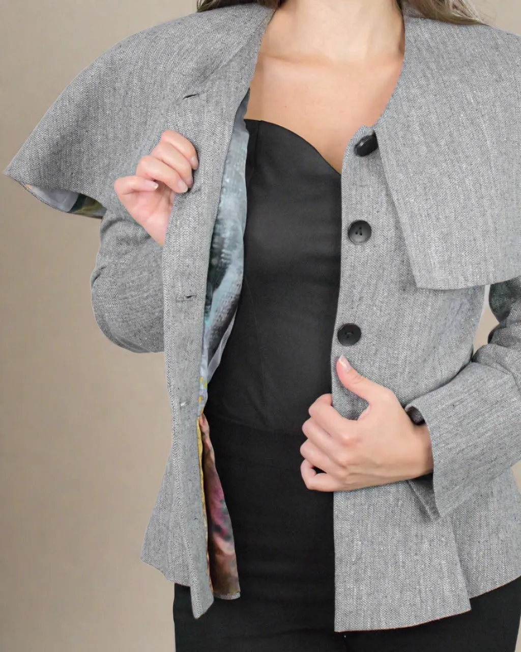 Abbe Short Grey Coat with Cape