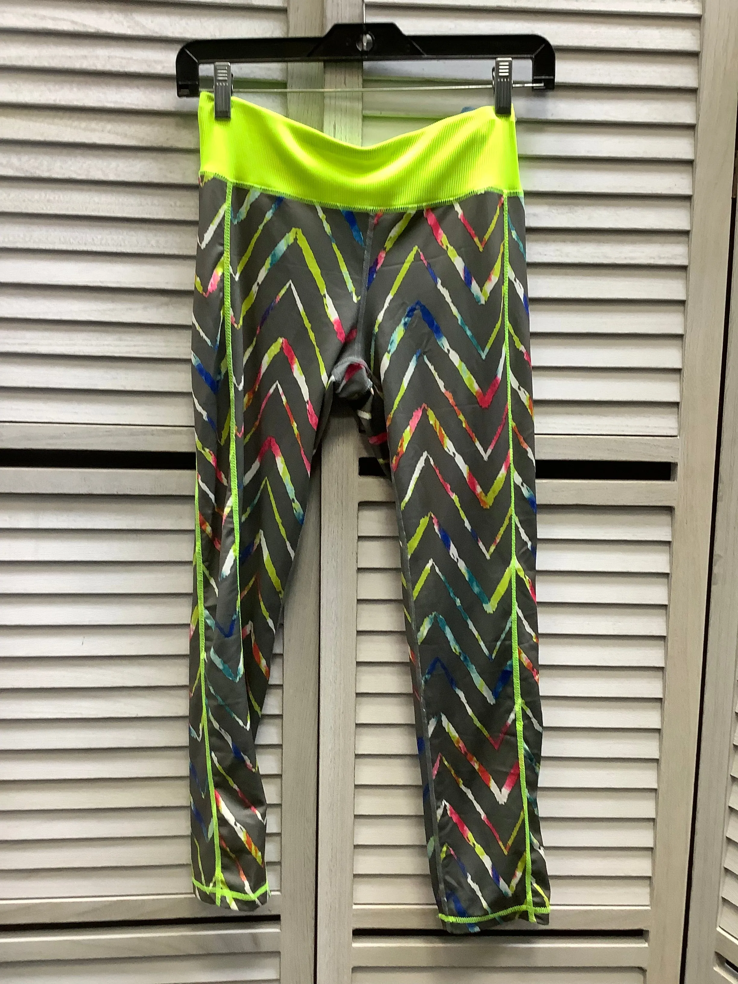 Athletic Leggings Capris By Clothes Mentor In Multi-colored, Size: 4