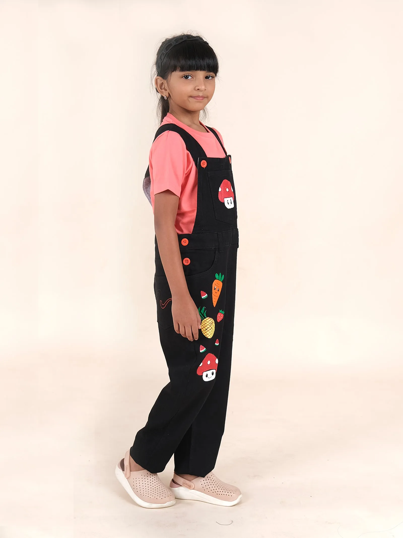 Girls Denim Dungaree Pant With Print