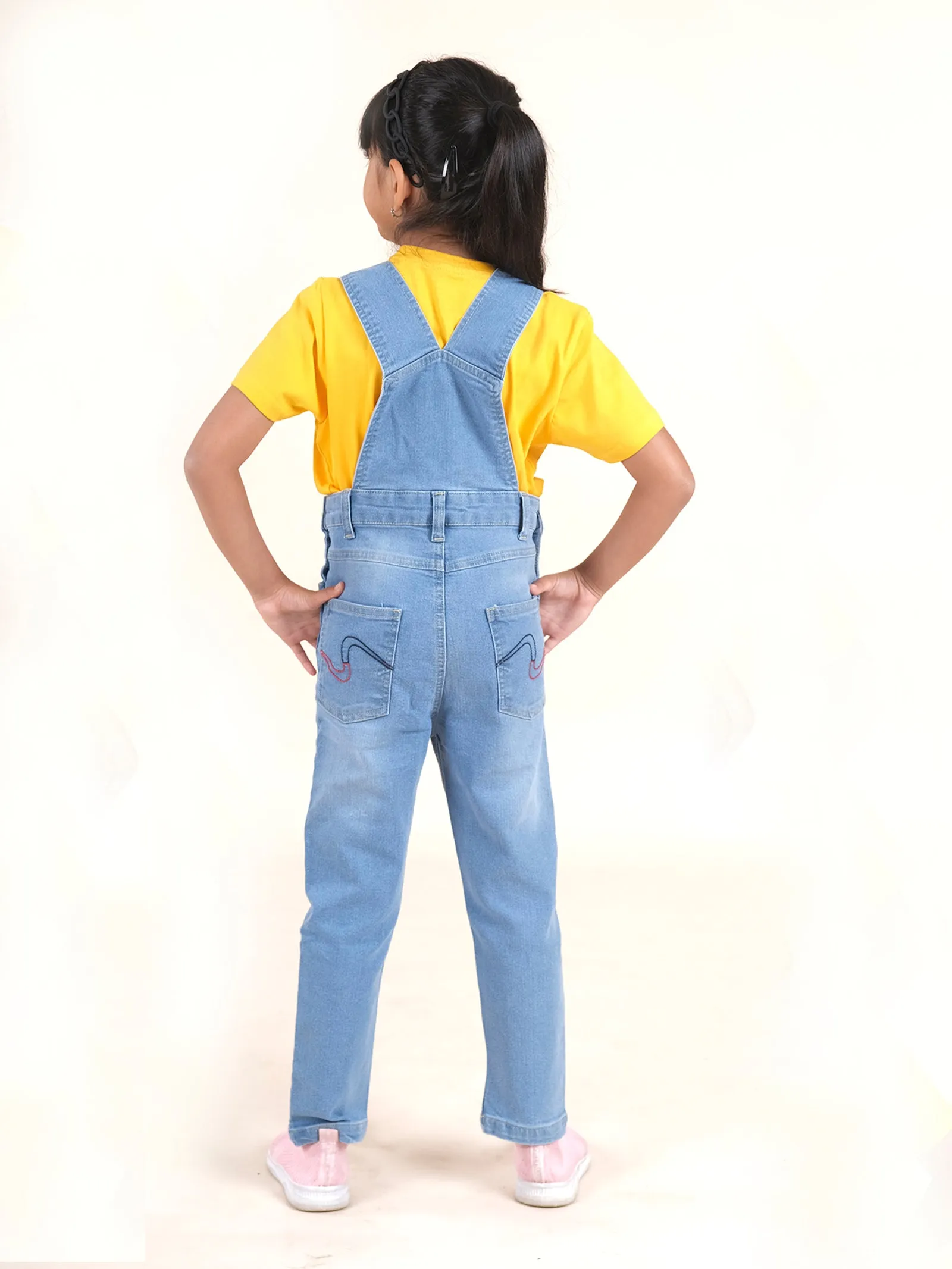 Girls Denim Dungaree Pant With Print