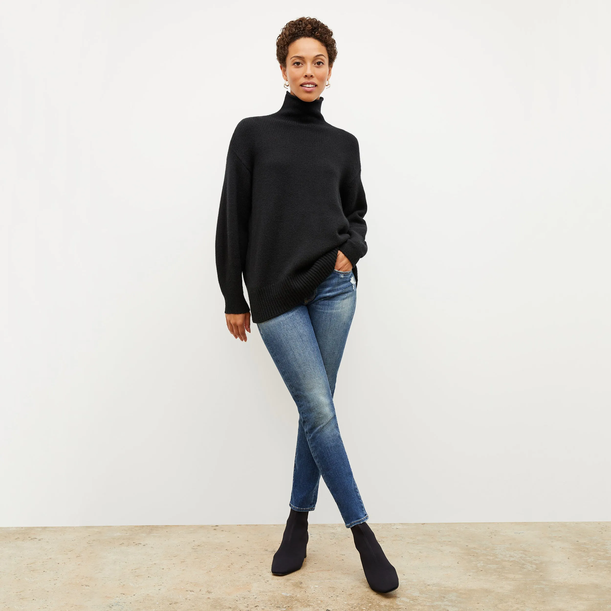 Lea Sweater - Plush Cashmere :: Black