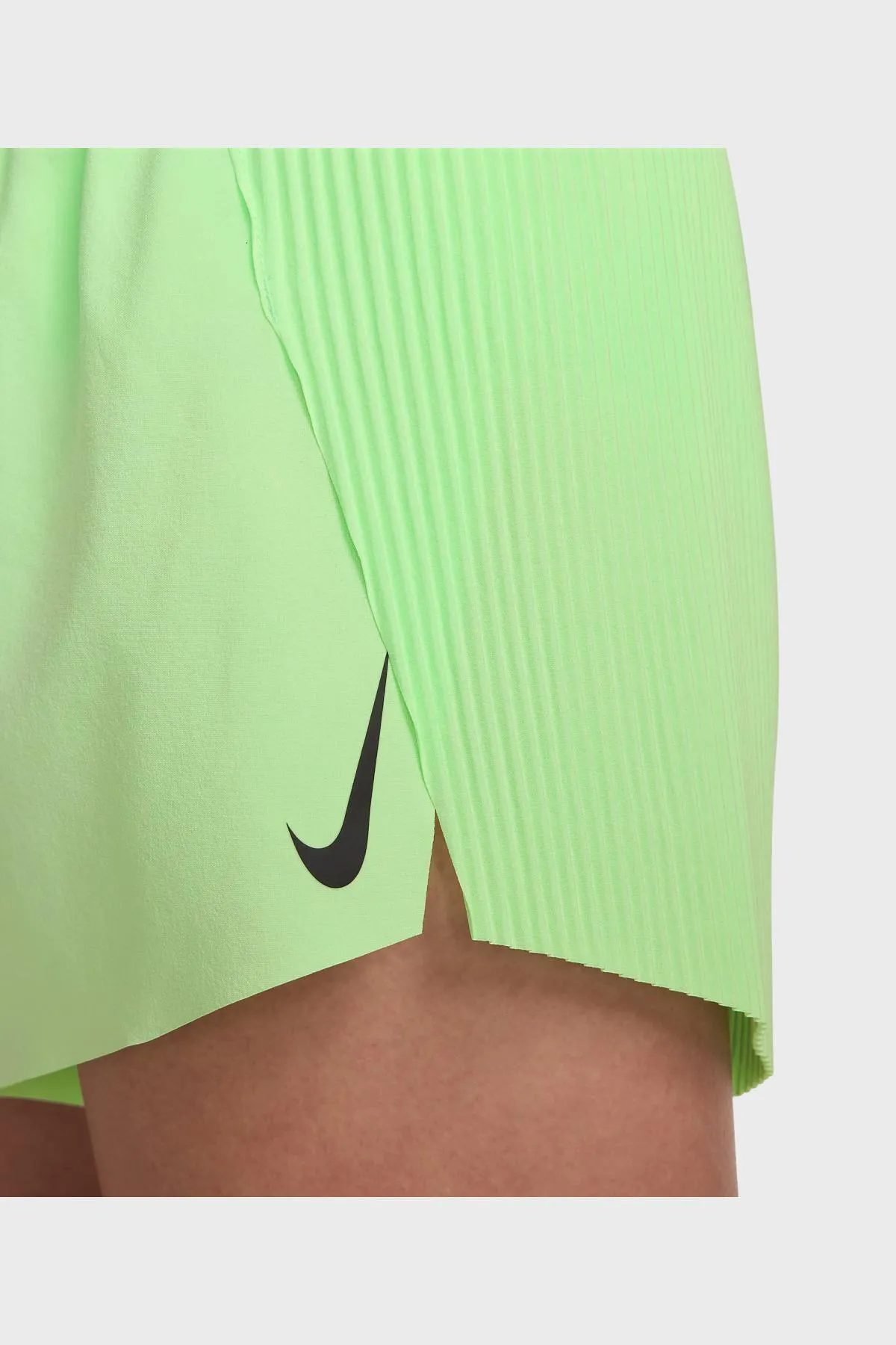 NIKE W - AEROSWIFT SHORTS